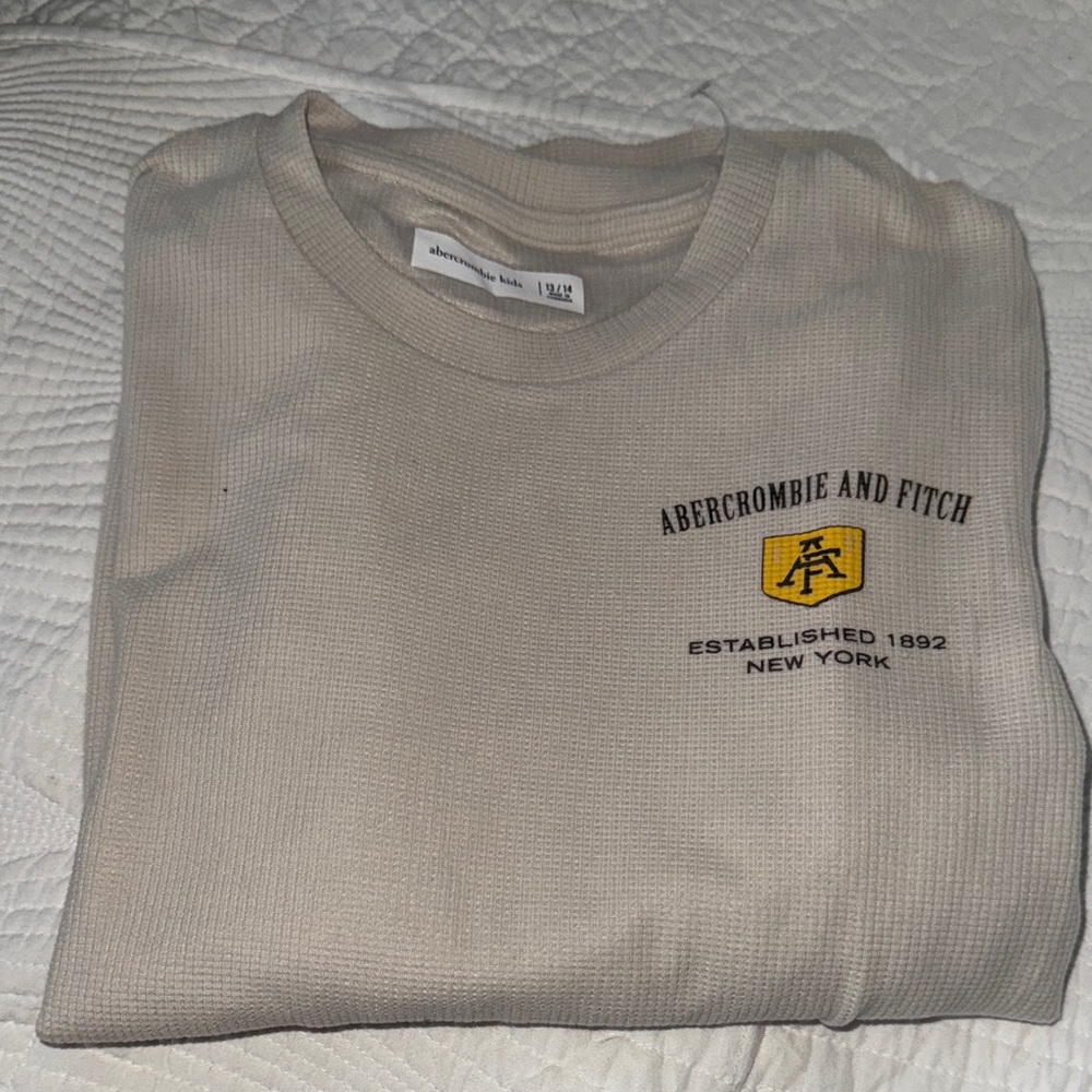 Abercrombie & Fitch Cream Sweater for Kids 13-14 - Picture 2 of 5
